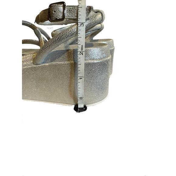 NEW J/SLIDES Quilt Platform Wedge Sandal in Silver Metallic Leather Womens 9 - Picture 12 of 12